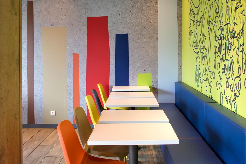 Ibis Budget Montceau Les Mines Exteriör bild