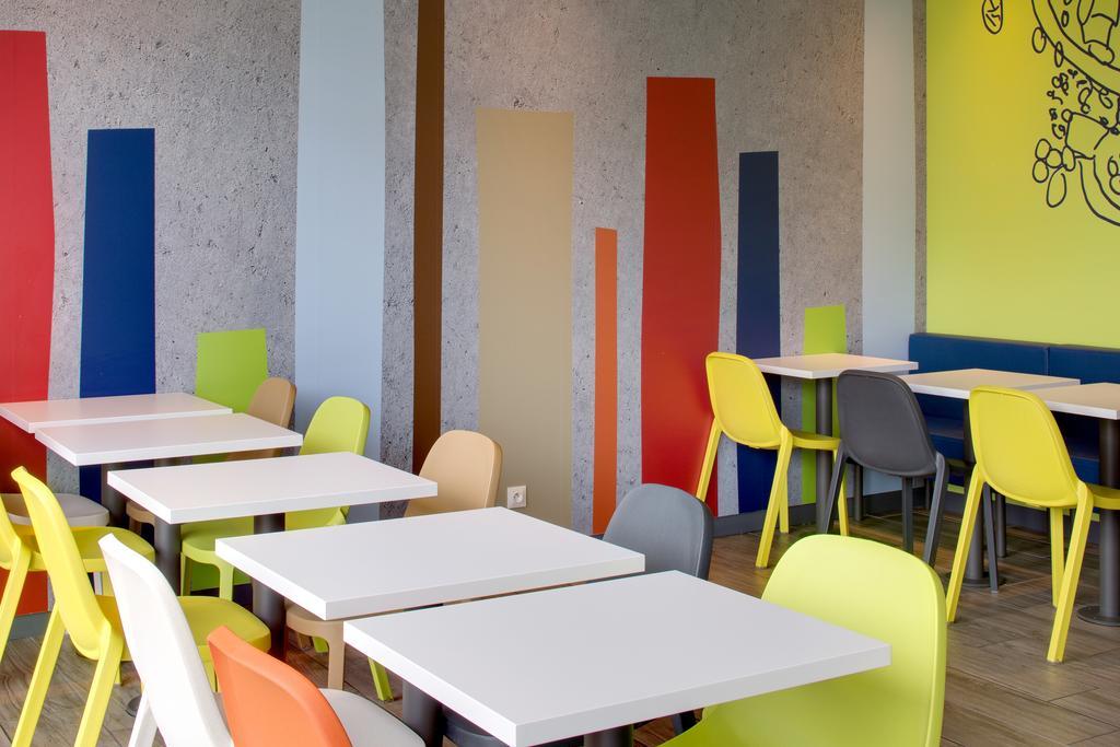 Ibis Budget Montceau Les Mines Exteriör bild